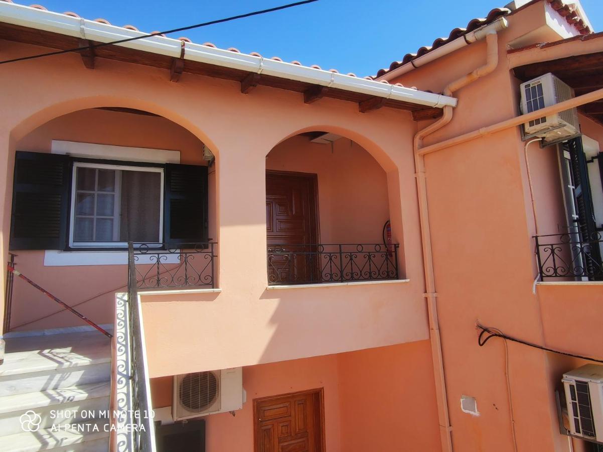 San Vlassis Area Apartment Lákones Buitenkant foto