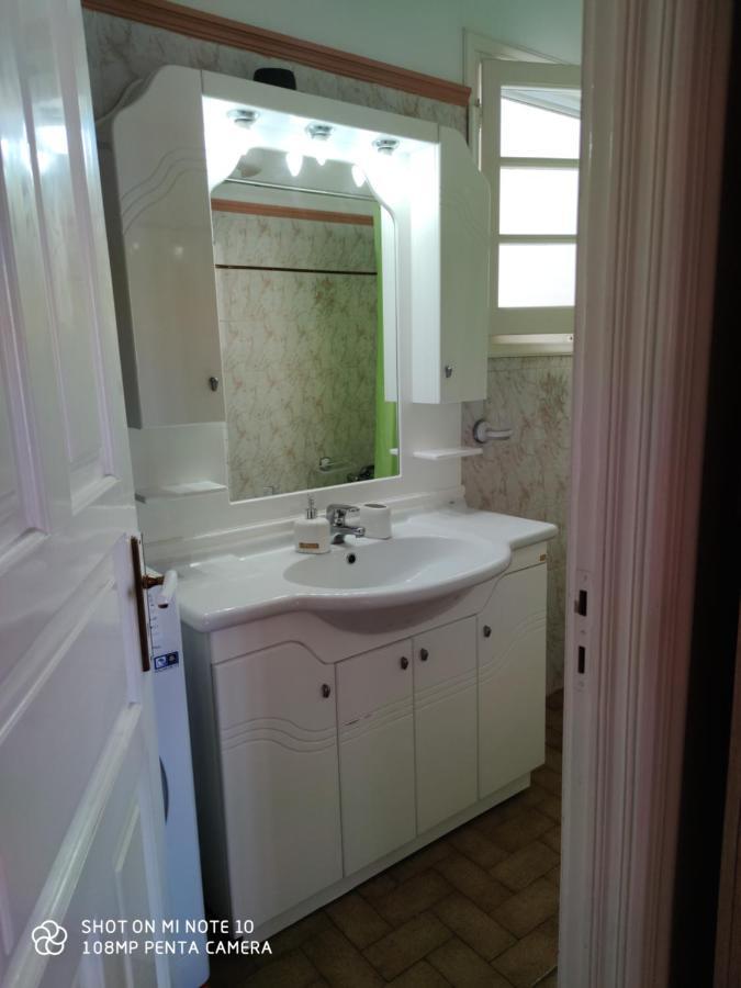 San Vlassis Area Apartment Lákones Buitenkant foto